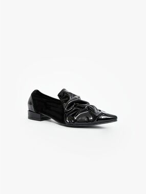 NORA LOZZA MONSERRAT Women's Black Patent Ruched Pointed Flats